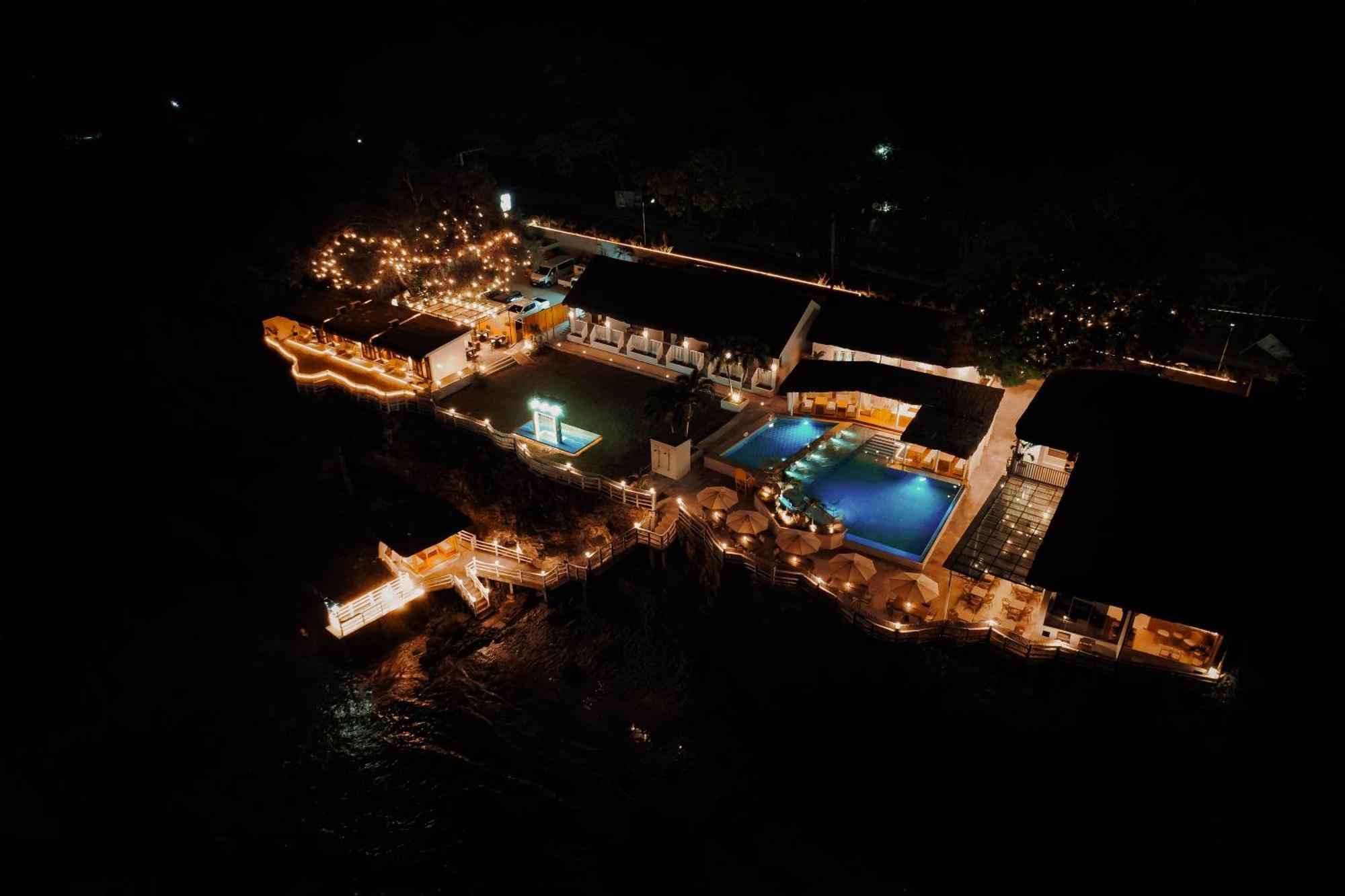 Serene Oasis Resort - Oslob Cebu Philippines Exterior photo